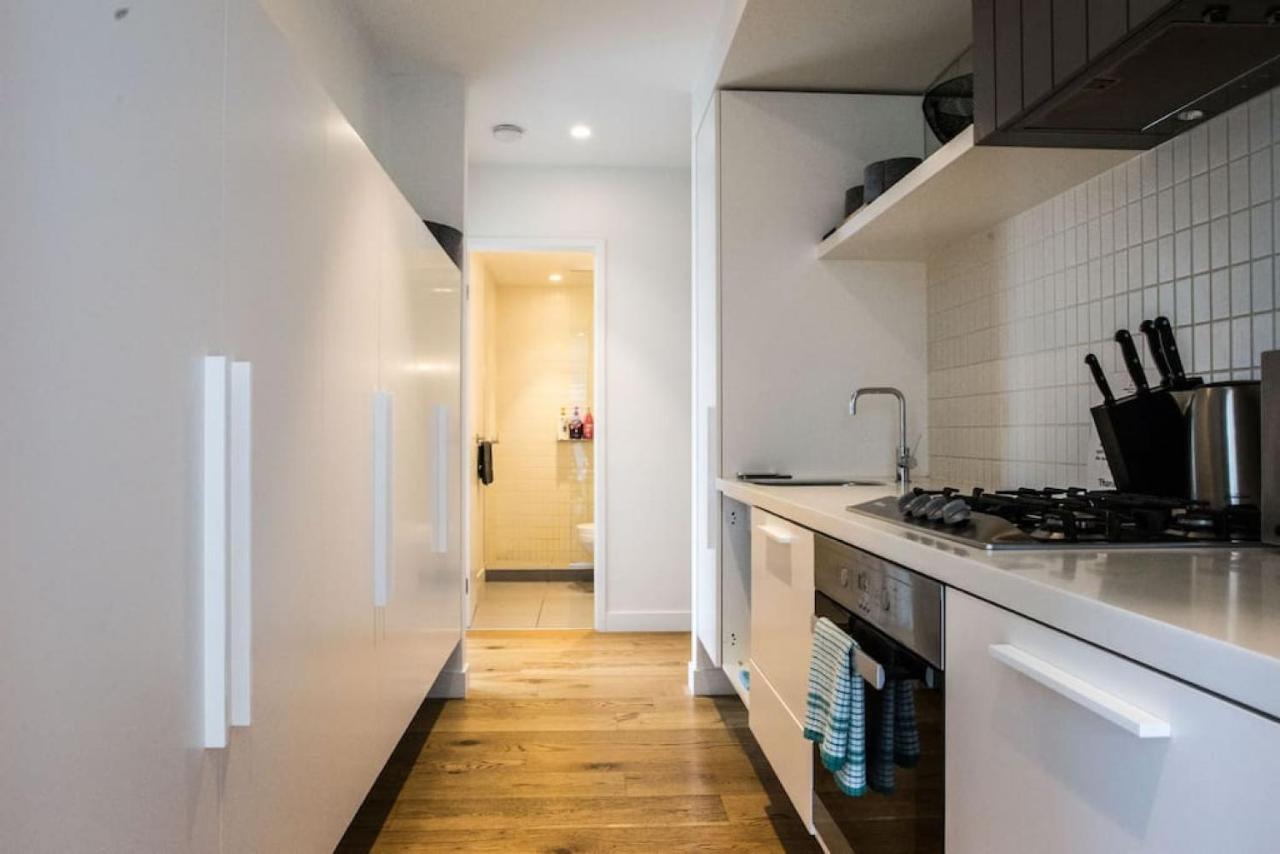 Readyset Apartments At Emerald Melbourne Eksteriør bilde