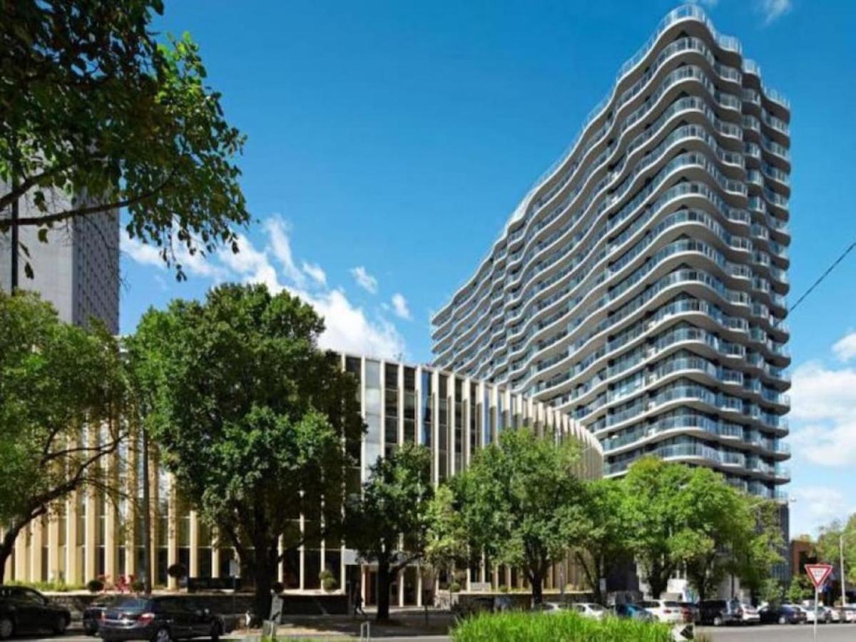 Readyset Apartments At Emerald Melbourne Eksteriør bilde