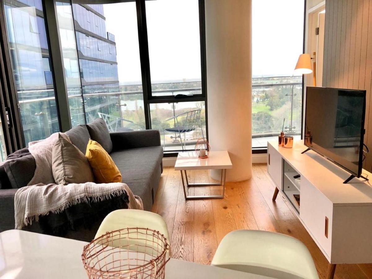 Readyset Apartments At Emerald Melbourne Eksteriør bilde