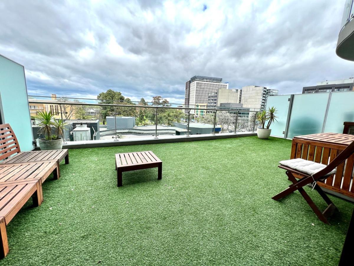 Readyset Apartments At Emerald Melbourne Eksteriør bilde