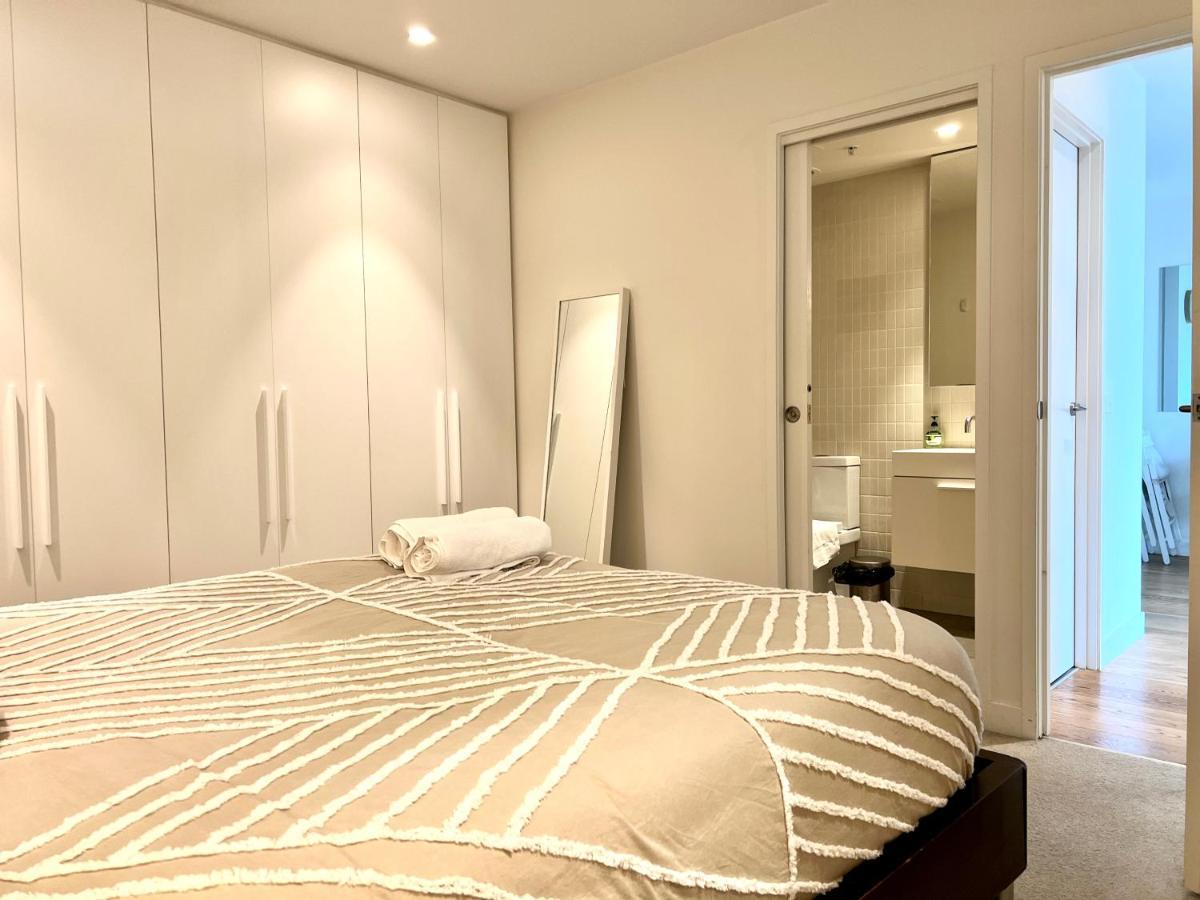 Readyset Apartments At Emerald Melbourne Eksteriør bilde